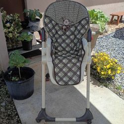High Chair For Sale In Loxahatchee FL.