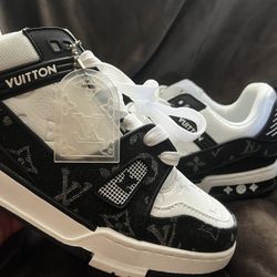 black and white louis vuitton trainer 