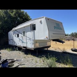 2002 PROWLER 5th wheel