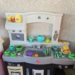 Play Kitchen 