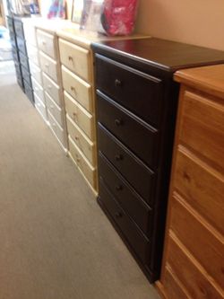 Pinewood Dresser