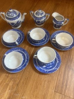 Children’s Tea Set/Toy