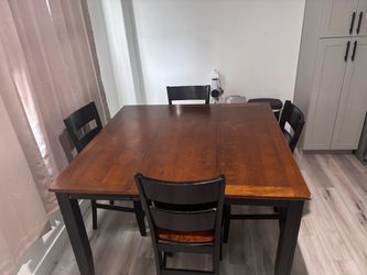 Dining table set