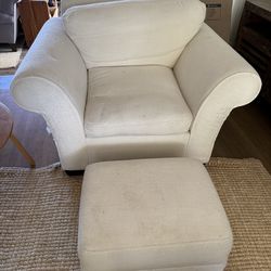 FREE WHITE CHAIR