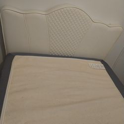 Twin Platform Bed With Mattress