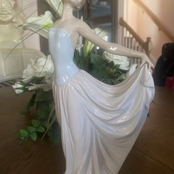 Vintage Lladro Dancer #5050