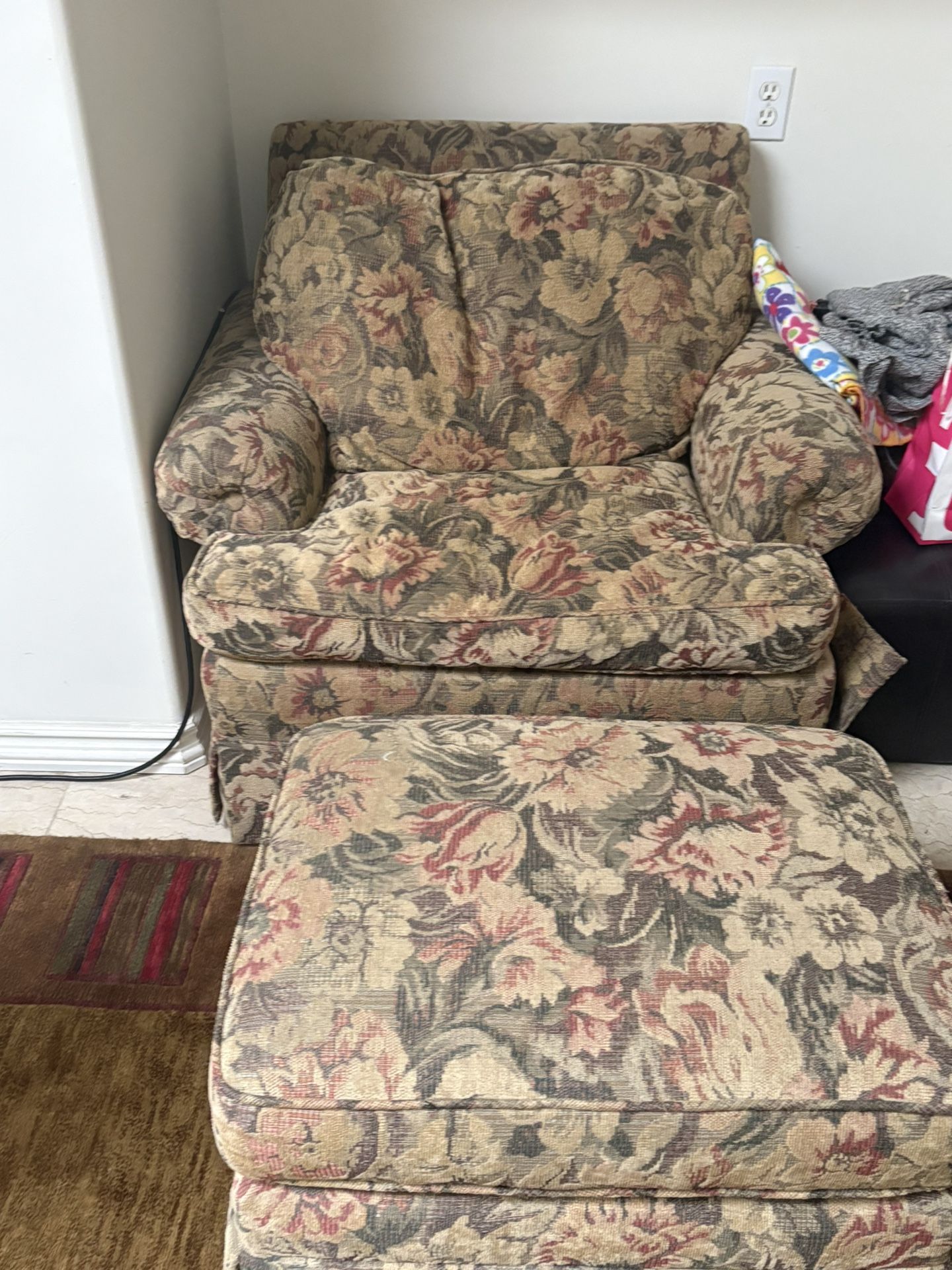 Two Chairs With Two Ottomans