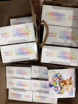 Pokémon Scarlet & Violet Prismatic Evolutions Elite Trainer Box