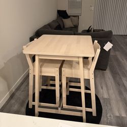 IKEA Bar Height Dining Table And Chairs 