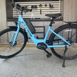 Trek Verve 2 Low Step E Bike