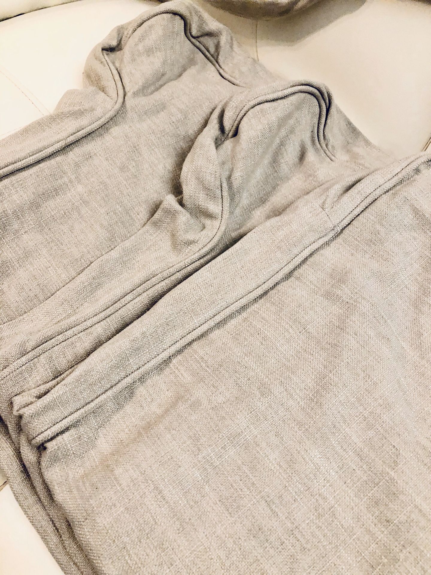 ⭐️New Light Gray Sofá Slipcover 12pc. SET. ⭐️NOW you can change your sofa like you change your pants. PICK UP BY ASHLAN AND TEMPERANCE IN CLOVIS