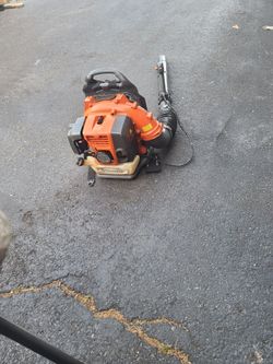 Husqvarna! 150bt gas back pack blower!