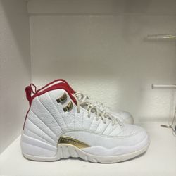 Jordan 12 FIBA Size 5.5y
