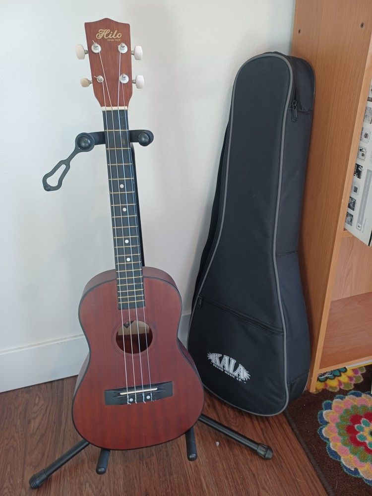 Ukuleles (Baritone And 2 Sopranos)