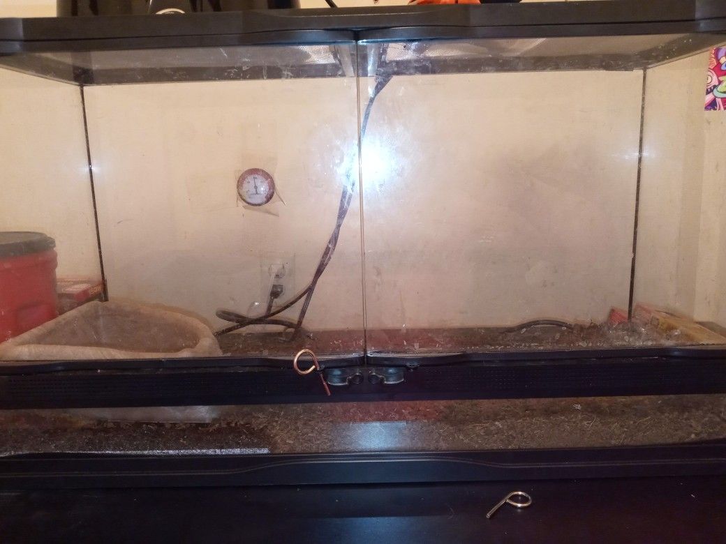 Reptile Pet Enclosure