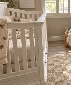 Pottery Barn Larkin 4 in 1 storage cribwith conversion kit 1,500 vaule