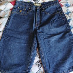 Roca wear  Shorts size 34