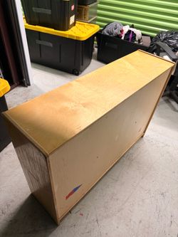 Kids book shelf