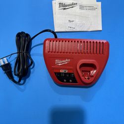 Milwaukee M12 battery charger NEW