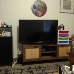 46" Flat Screen Phillips 