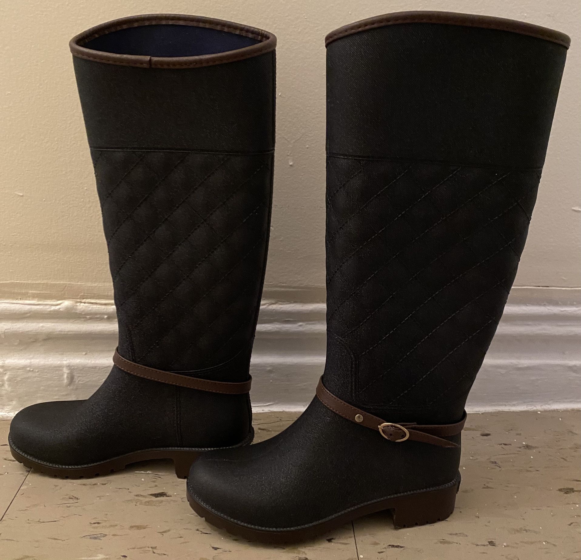 Aerosoles Martha Stewart Black Quilted Rain Boots