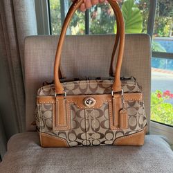 Vintage Coach Signature Turnlock Shoulder Bag