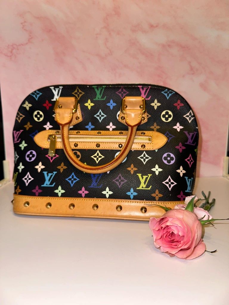 Authentic LV Alma Murukami