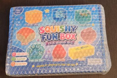 Squishy fun box 8 pcs