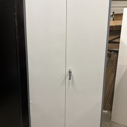 Brand new Metal Garage Storage Cabinet with 2 Doors and 5 Adjustable Shelves - 71" Steel Lockable File Cabinet,Locking Tool Cabinets for Office,Home,G