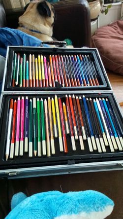 Artist color pencils