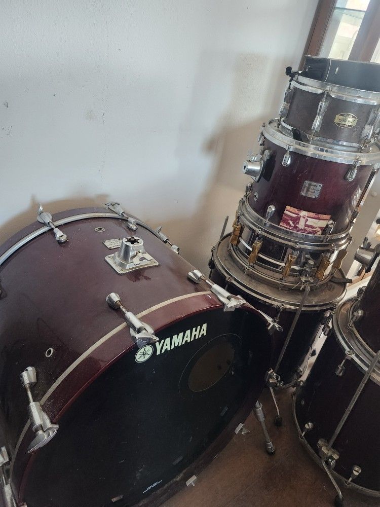 Yamaha Custom Absolute Drums (Advanced Kit)
