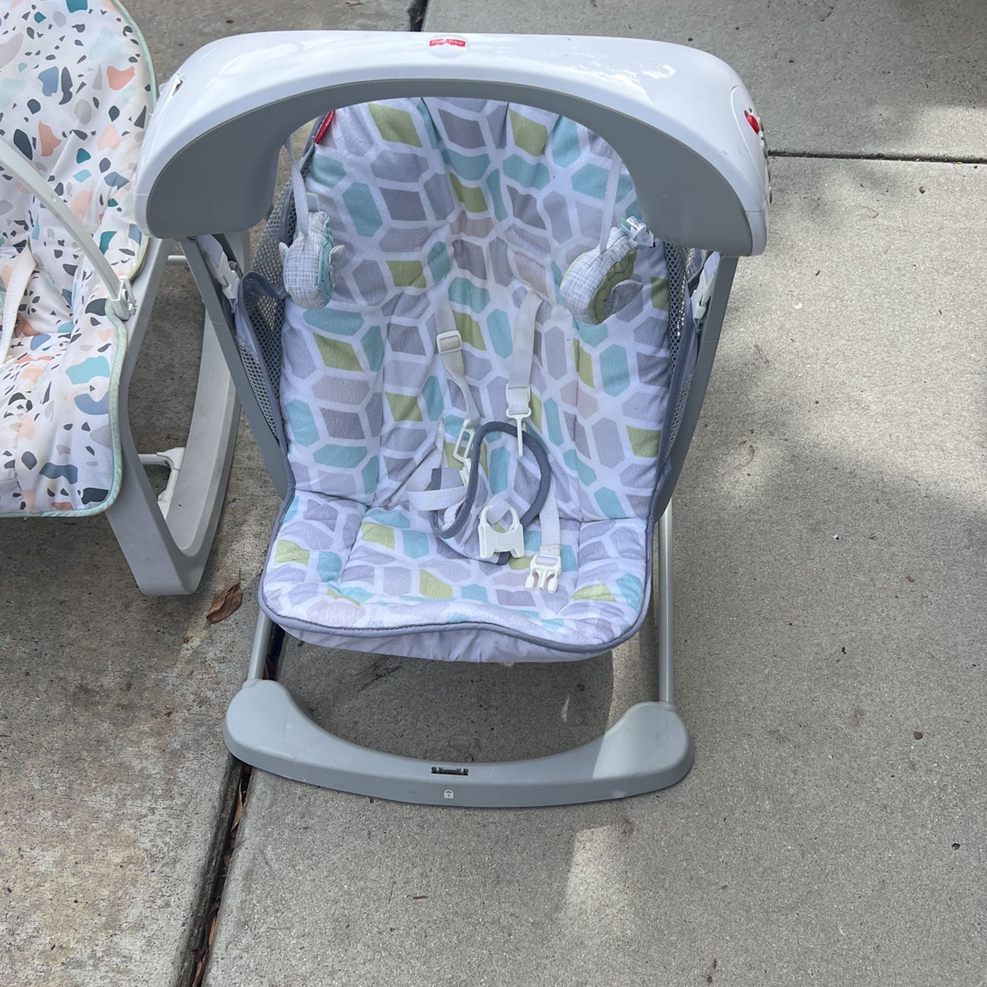 Fisher Price Swing With Motion Control