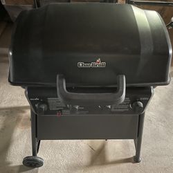Char-Broil Classic 4 Burner Gas Grill