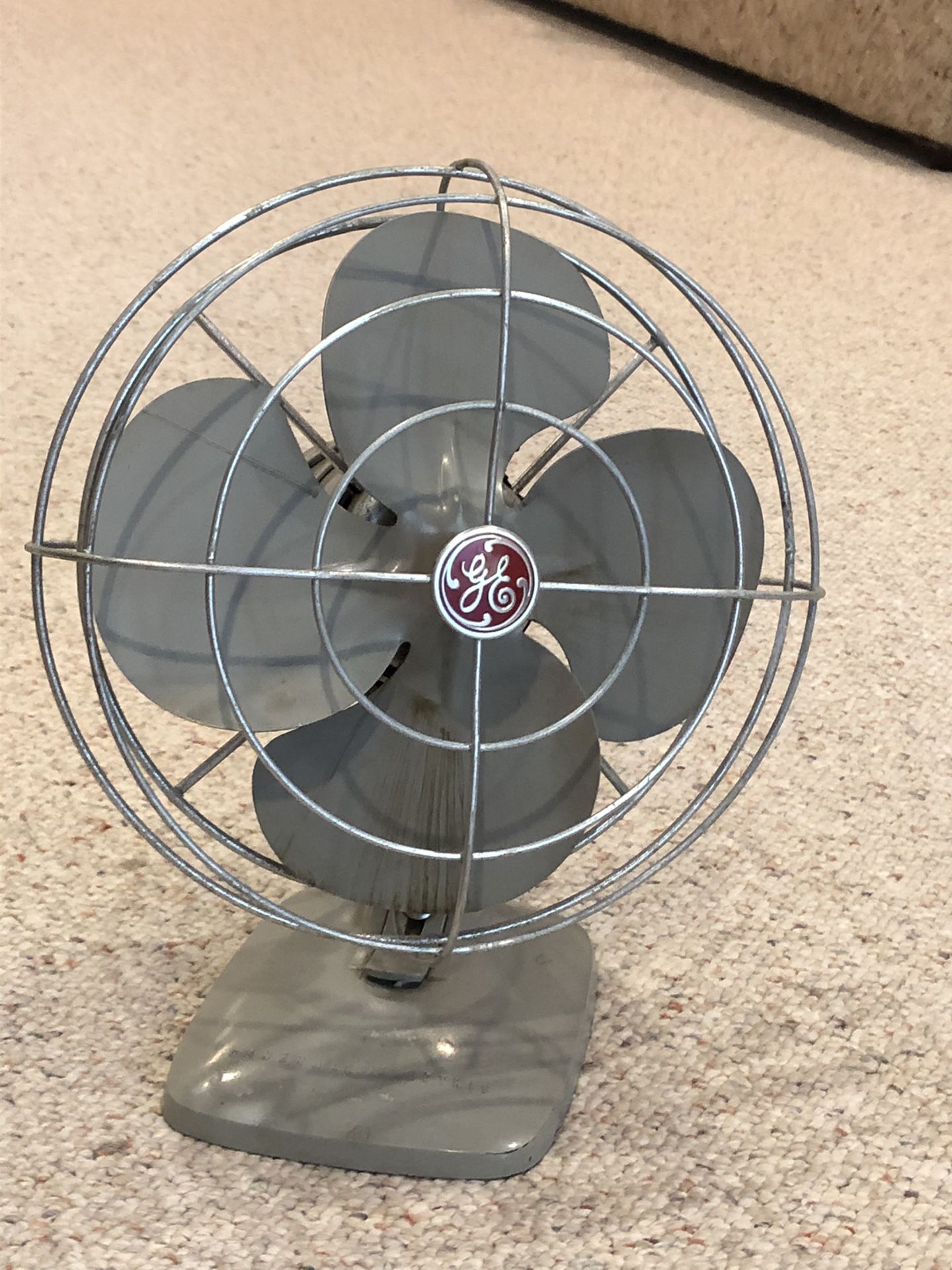 1950 Vintage GE Oscillating Tabletop Fan