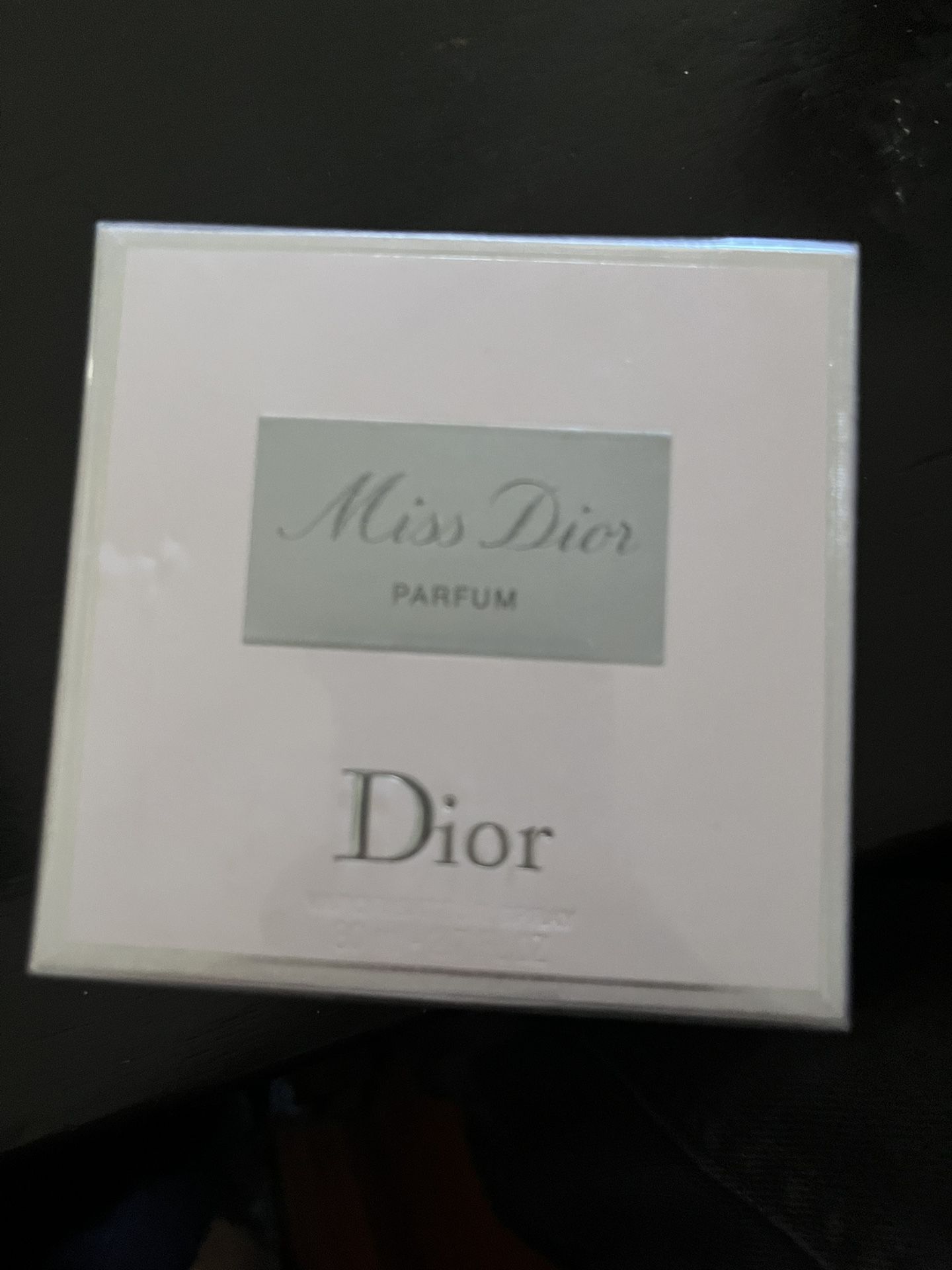 Miss Dior perfume