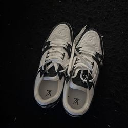 Louis Vuitton Louis Vuitton