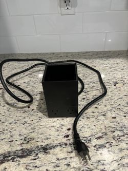 Two Outlet Charger for Desktop & Pencil Cup