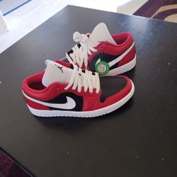 Air Jordans Red,Blk, White Size 8.5 Youth