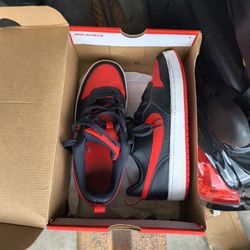 Nike Court Borough Low 2 (GS)