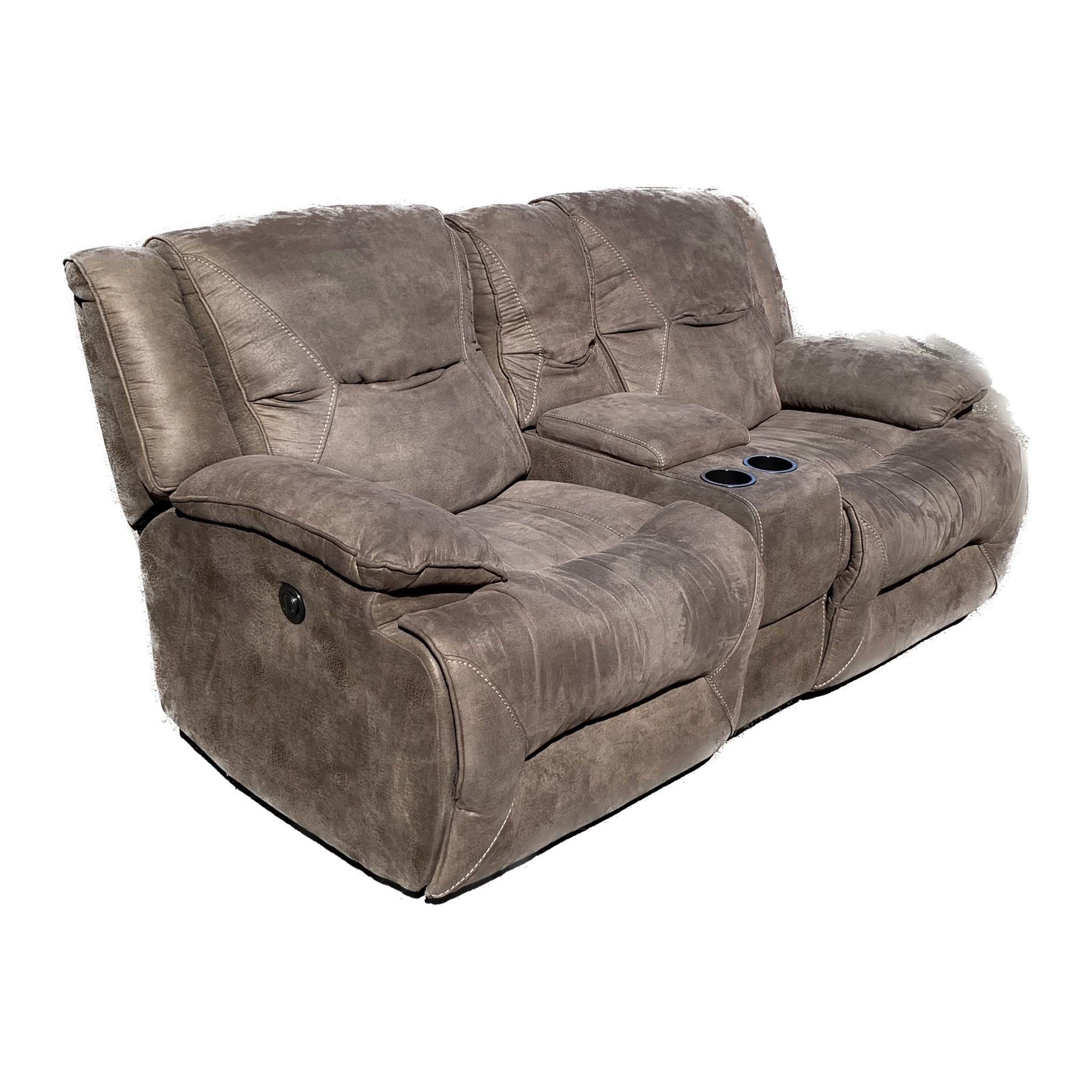 Free Delivery (Power Recliner, Bobs, Usb And Power Outlets In Center