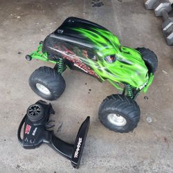 RC Car Traxxas Skully