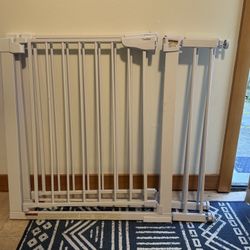 Cumbor 29.7-46" Baby Gate