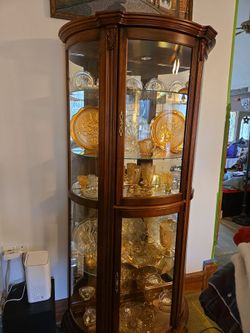 Beautiful Curio Cabinet that lights up!