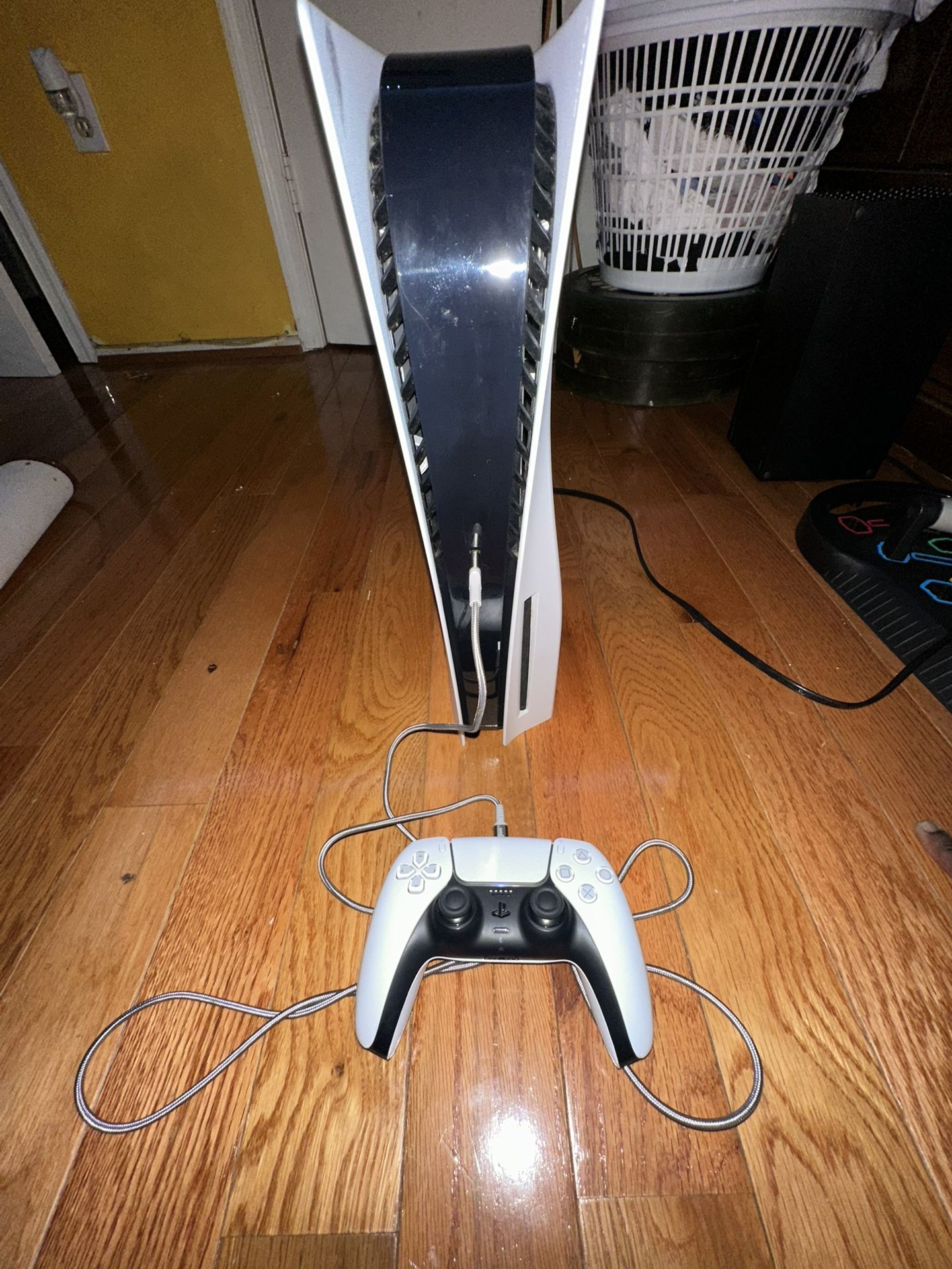 825 GB PlayStation 5 Disk Drive (Good Condition)