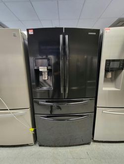 Samsung 4‑Door French Door Fridge – Black, Ice/Water, Clean