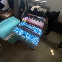Suitcases Available In Manteca Ca