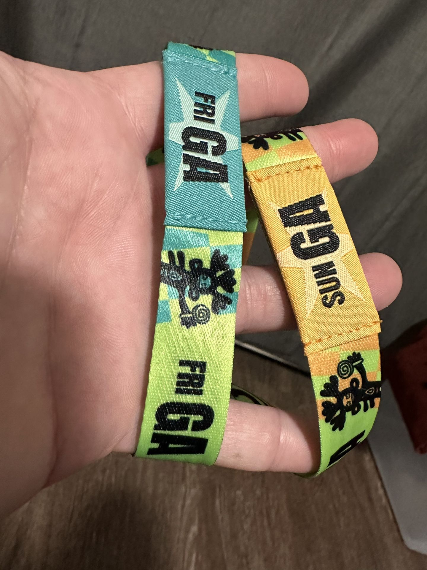 Lollapalooza Friday And Sunday GA Tickets / Wrist Bands In Hand