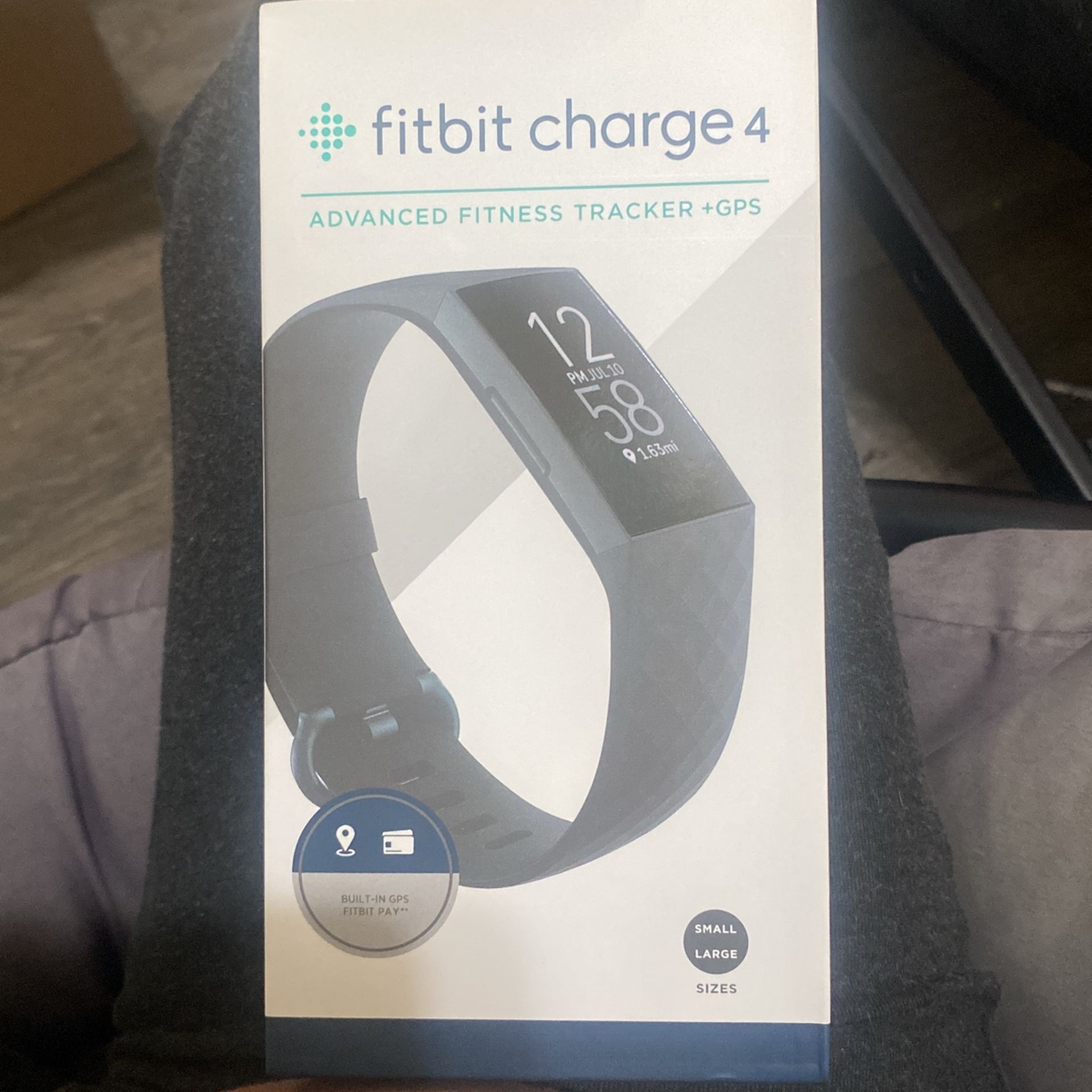 FITBIT CHARGE 4