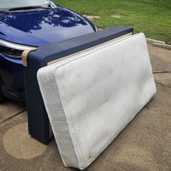Serta Twin Mattress And boxspring