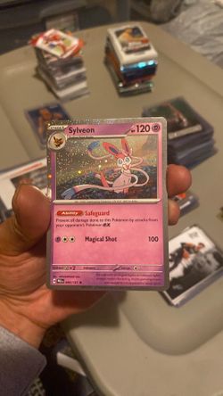 Sylveon 040/131 Cosmos Holo NM Pokémon Card